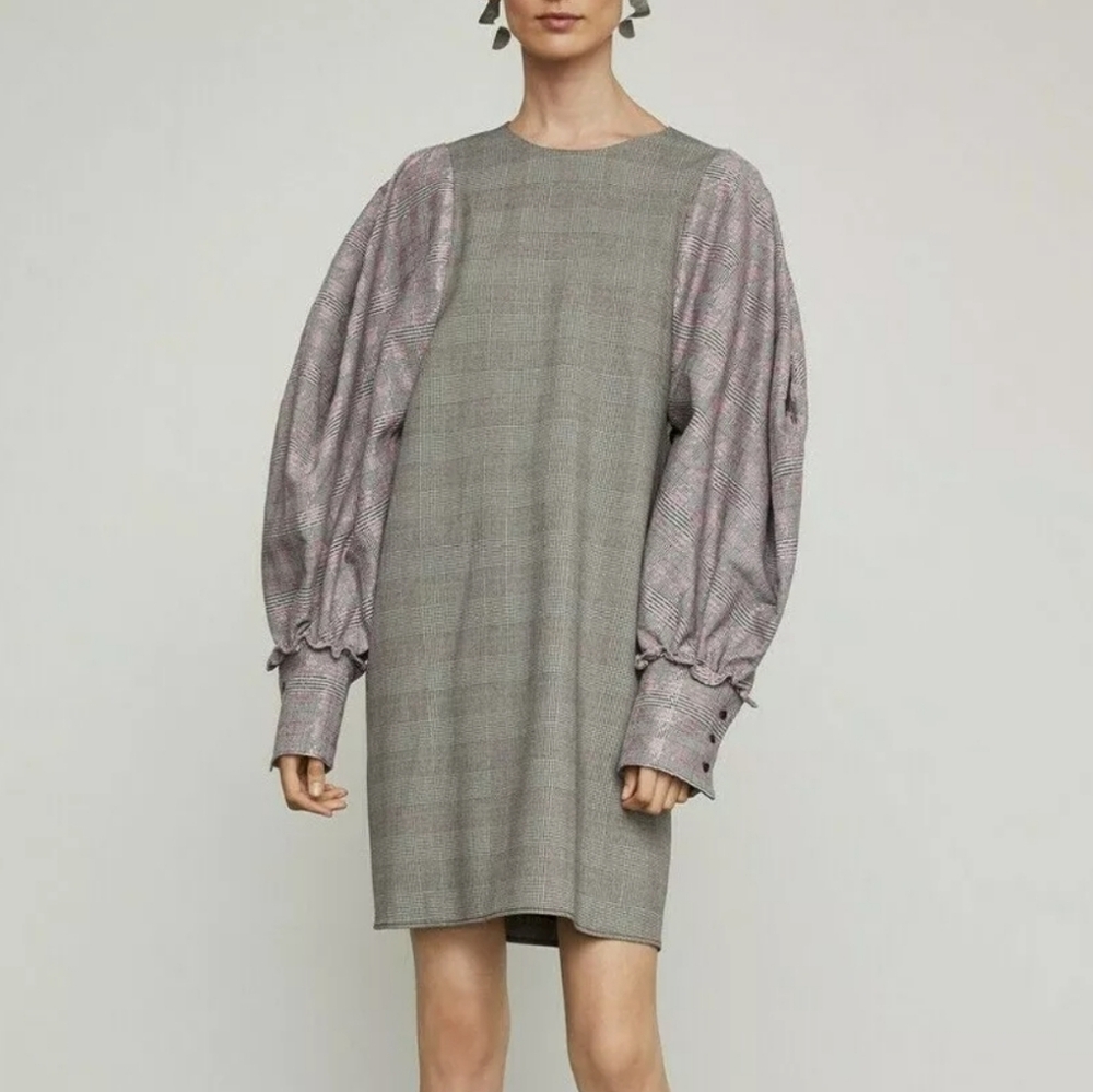 BCBG MAXAZARIA Houndstooth puff sleeve dress.